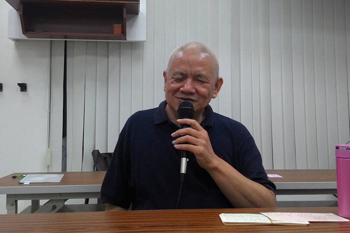 尤榮坤的身體有三重障礙，他卻從不因此氣餒、灰心喪志，反而不斷提醒、激勵自己，並努力用音樂照亮自己與他人的生命。